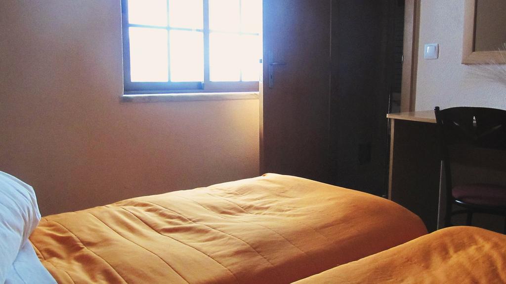 Abrigo Da Estrela Bed & Breakfast Covilha Bilik gambar